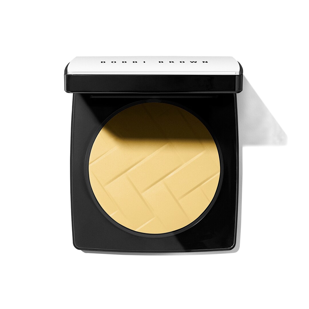 BOBBI BROWN Vitamin Enriched プレストパウダー Vitamin Enriched Pressed Powder | BobbiBrown.ca