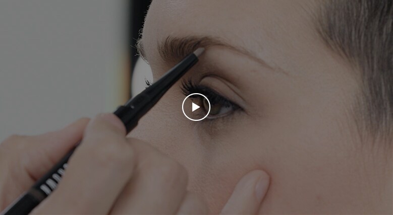 Conseils : Defined, Structured Brows
